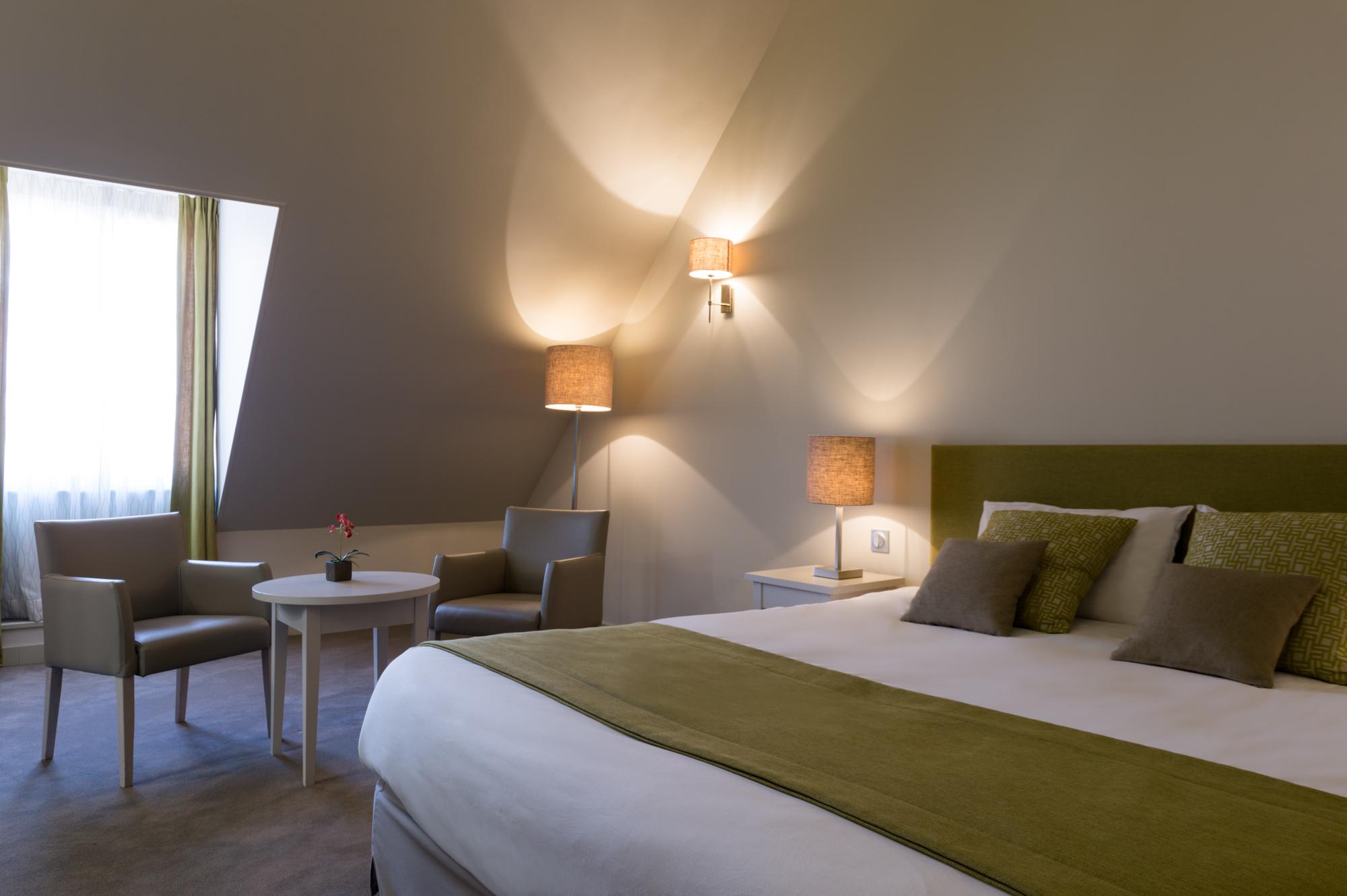 Hotel Aux Vieux Remparts, The Originals Relais Provins Ngoại thất bức ảnh
