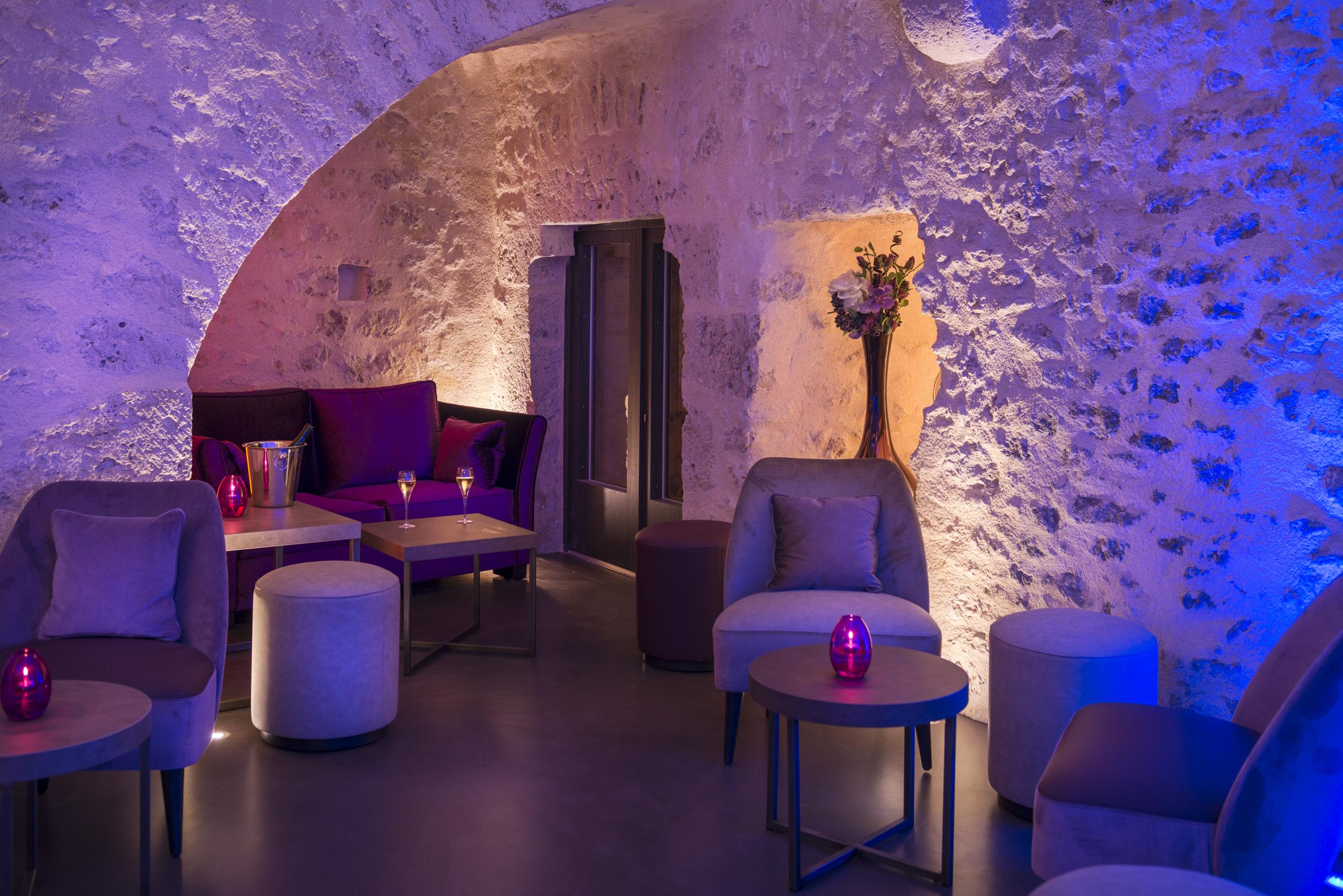 Hotel Aux Vieux Remparts, The Originals Relais Provins Ngoại thất bức ảnh