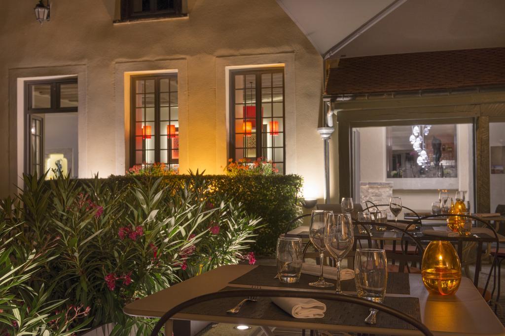 Hotel Aux Vieux Remparts, The Originals Relais Provins Ngoại thất bức ảnh