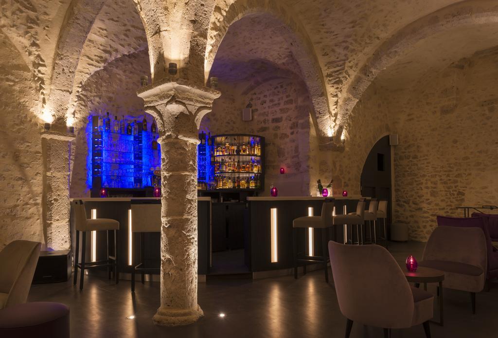 Hotel Aux Vieux Remparts, The Originals Relais Provins Ngoại thất bức ảnh