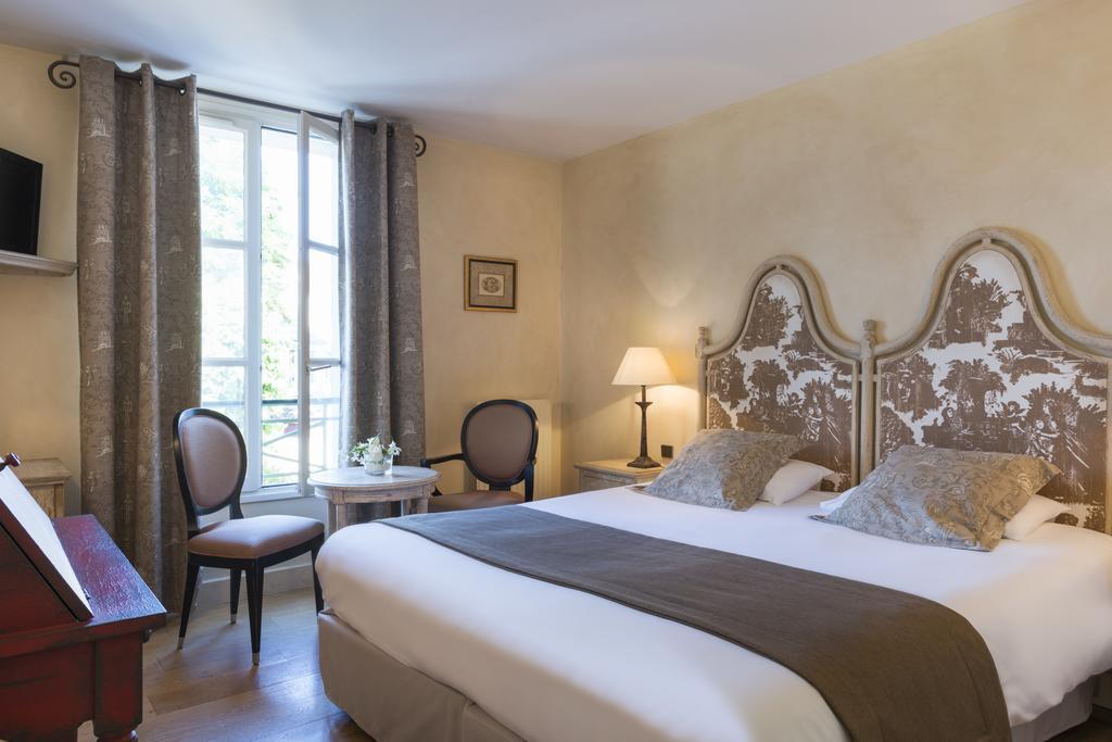Hotel Aux Vieux Remparts, The Originals Relais Provins Ngoại thất bức ảnh
